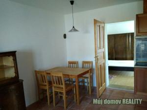 Pronájem bytu 2+kk, Praha - Běchovice, Václava Kovaříka, 50 m2
