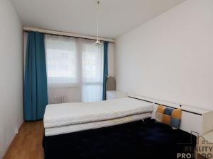 Pronájem bytu 3+1, Praha, Na betonce, 67 m2