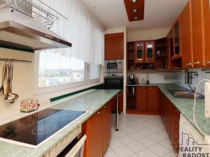 Pronájem bytu 3+1, Praha, Na betonce, 67 m2