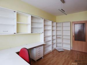 Pronájem bytu 3+1, Praha, Na betonce, 67 m2