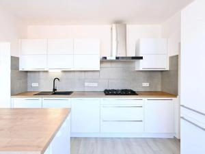 Prodej bytu 3+1, Praha - Strašnice, Tuklatská, 76 m2