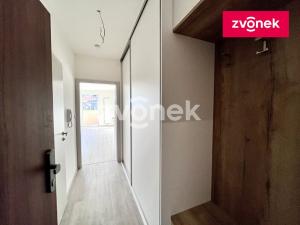 Pronájem bytu 1+kk, Zlín, Nad Stráněmi, 37 m2