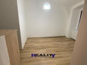 Pronájem bytu 1+kk, Žatec, Kovářská, 25 m2