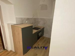 Pronájem bytu 1+kk, Žatec, Kovářská, 25 m2
