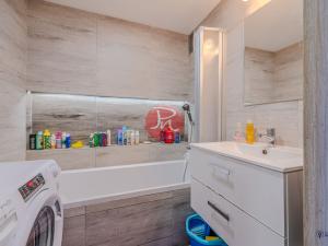 Prodej bytu 3+1, Ostrava, Výškovická, 59 m2