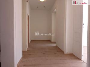 Prodej bytu 3+1, Karlovy Vary - Rybáře, Sokolovská, 90 m2