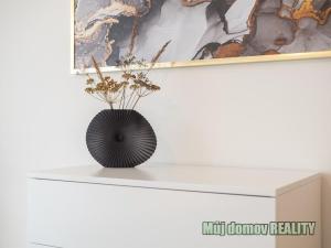 Pronájem bytu 3+kk, Praha - Holešovice, Komunardů, 106 m2