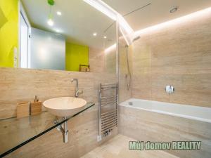 Pronájem bytu 3+kk, Praha - Holešovice, Komunardů, 106 m2