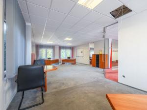 Pronájem obchodního prostoru, Nymburk, Dopravní, 200 m2