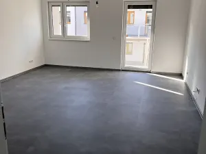 Prodej bytu 3+kk, Znojmo, Třešňová, 74 m2