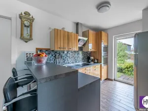 Prodej vícegeneračního domu, Podolanka, Pod Strání, 333 m2