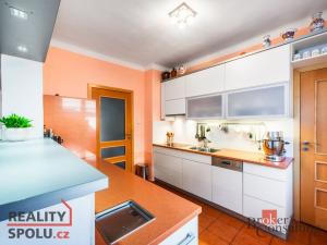 Prodej rodinného domu, Brno - Žebětín, Akátová, 222 m2