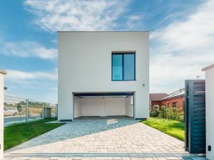 Prodej rodinného domu, Chýně, 182 m2