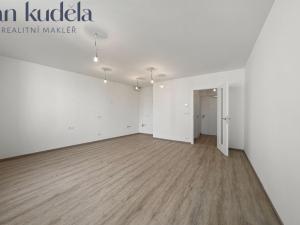 Pronájem bytu 1+kk, Brno, Placzkova, 39 m2