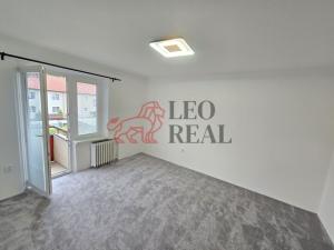 Pronájem bytu 3+1, Komárov, Odborářská, 62 m2