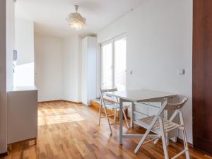 Pronájem bytu 2+kk, Praha - Holešovice, U parního mlýna, 81 m2