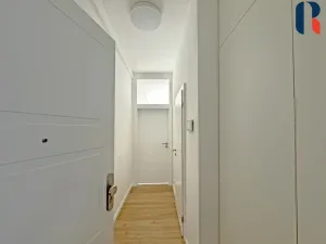 Pronájem bytu 1+kk, Praha - Braník, Branická, 30 m2