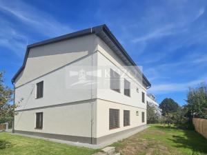 Pronájem rodinného domu, Praha, V dolinách, 205 m2