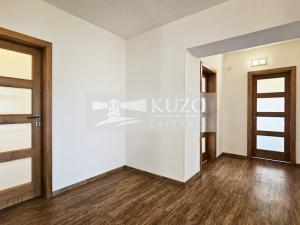 Pronájem rodinného domu, Praha, V dolinách, 205 m2