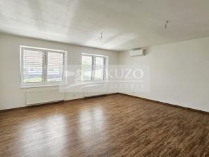 Pronájem rodinného domu, Praha, V dolinách, 205 m2