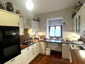 Prodej rodinného domu, Chotiněves, 300 m2