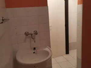 Pronájem obchodního prostoru, Pardubice, 95 m2