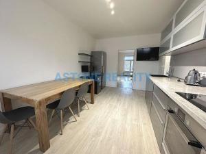 Pronájem bytu 2+1, Praha - Vršovice, Karpatská, 55 m2