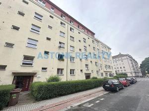 Pronájem bytu 2+1, Praha - Vršovice, Karpatská, 55 m2
