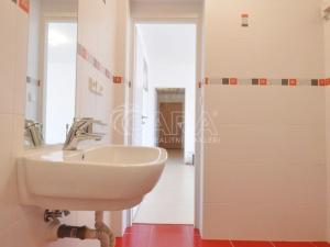Pronájem bytu 2+kk, Praha - Strašnice, Sečská, 72 m2