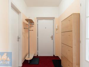 Pronájem bytu 2+kk, Praha - Střížkov, Jitravská, 67 m2
