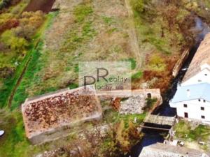 Prodej obchodního prostoru, Znojmo - Oblekovice, 1530 m2