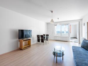 Pronájem bytu 2+kk, Praha - Horní Měcholupy, Modenská, 64 m2