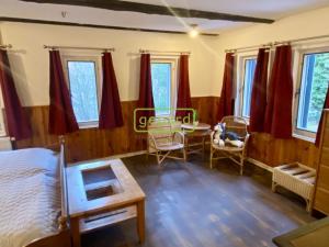 Pronájem chalupy, Pěnčín - Huť, 271 m2