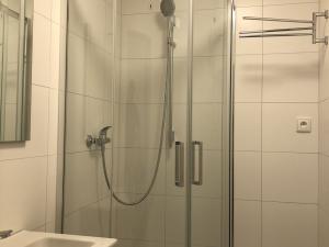 Pronájem bytu 2+kk, Praha - Vinohrady, Sarajevská, 45 m2