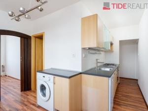 Prodej bytu 3+1, Praha - Malešice, Limuzská, 69 m2