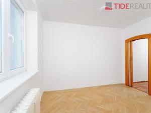 Prodej bytu 3+1, Praha - Malešice, Limuzská, 69 m2