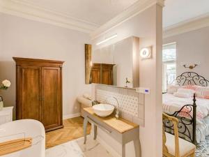 Pronájem bytu 4+kk, Praha - Vinohrady, Korunní, 132 m2