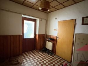 Prodej podílu 3/4 rodinného domu, Žihobce, 85 m2