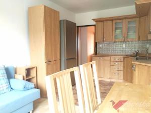 Pronájem bytu 3+kk, Milovice - Mladá, Komenského, 45 m2