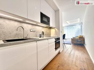Prodej bytu 1+kk, Praha - Hostivař, Pod průsekem, 59 m2