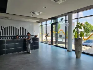 Pronájem kanceláře, Nupaky, okres praha-východ, 322 m2