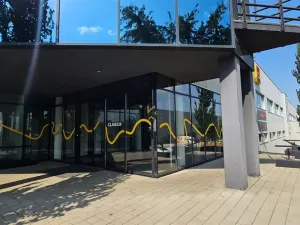 Pronájem kanceláře, Nupaky, okres praha-východ, 555 m2