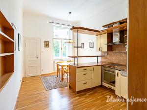 Pronájem bytu 2+1, Praha - Vinohrady, Slavíkova, 77 m2