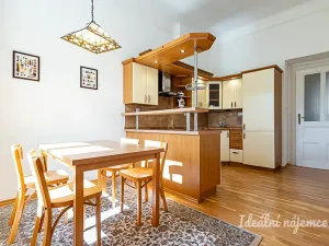 Pronájem bytu 2+1, Praha - Vinohrady, Slavíkova, 77 m2