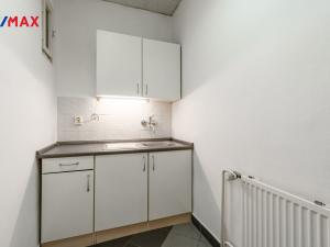 Pronájem kanceláře, Praha - Nusle, Hvězdova, 82 m2