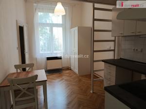 Pronájem bytu 1+kk, Praha - Vršovice, Na spojce, 20 m2