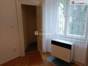Pronájem bytu 1+kk, Praha - Vršovice, Na spojce, 20 m2