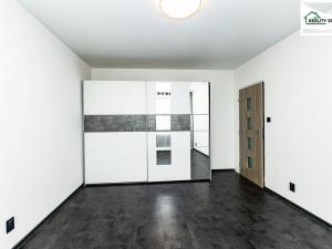 Prodej bytu 3+1, Lázně Kynžvart, Dlouhá, 81 m2