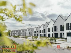 Prodej rodinného domu, Pečky - Velké Chvalovice, Za Statkem, 166 m2