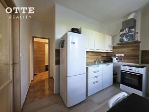 Prodej bytu 1+1, Plzeň, Klatovská třída, 34 m2